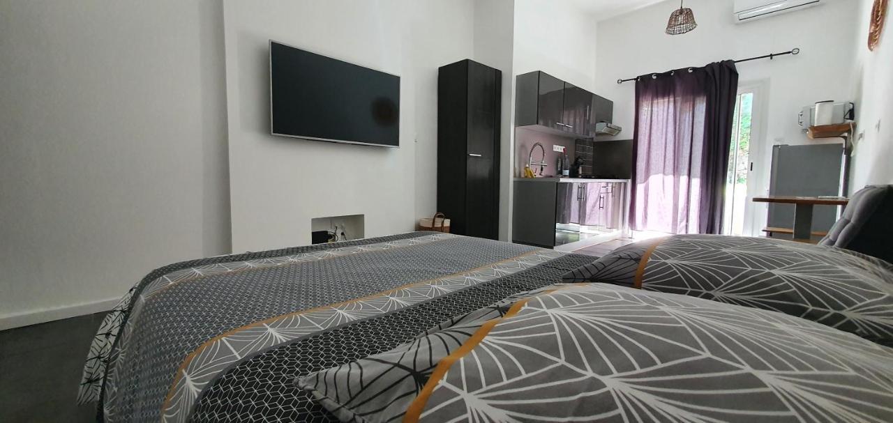 Crea Run Apartment แซ็ง-ปีแยร์ ภายนอก รูปภาพ